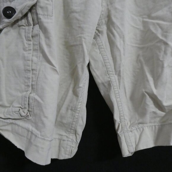 BLUENOTES - Classic Cargo - Knee Length | size 38 | Beige Cargo Shorts - Picture 7 of 16